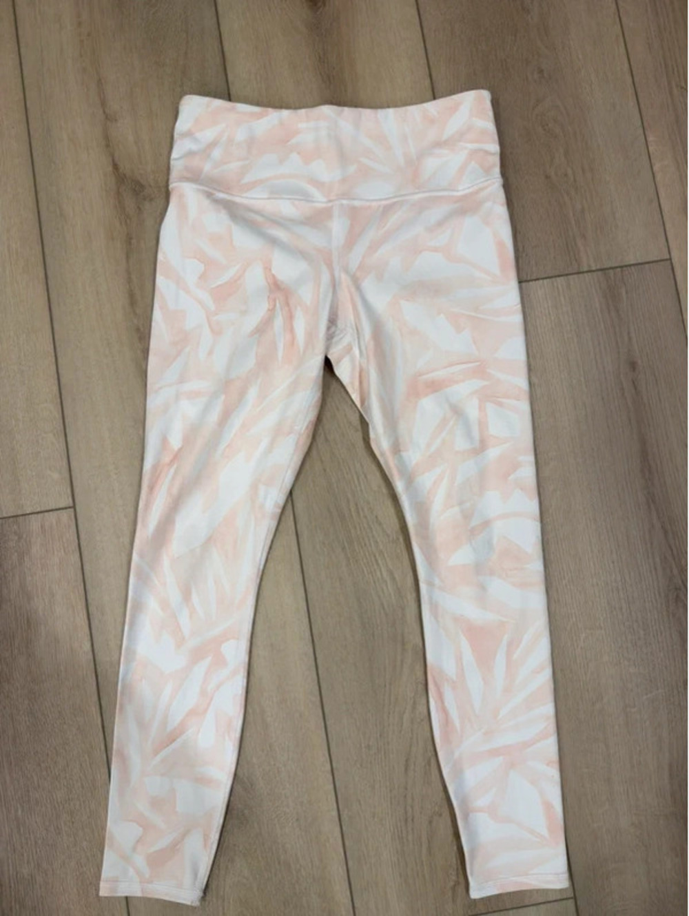 Athleta Abstract Palm Print High Rise 7/8 Leggings Blush Pink White